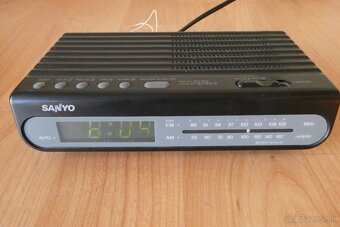 RÁDIOBUDÍK zn. SANYO - 3