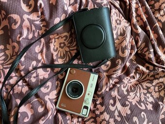 Fotoaparát Mini Instax evo - 3