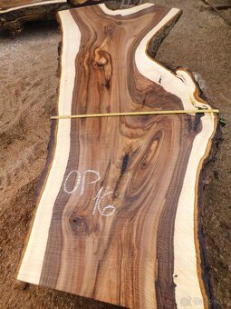 Atypické a nadrozmerné fošne a koláče, orechové drevo - 3