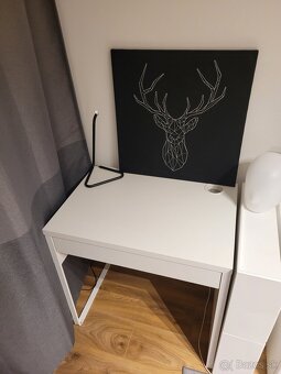 Stôl Ikea Micke - 3