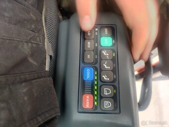 Pásový minibagr DOOSAN DX85R-3 - 3