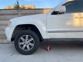 Jeep Grand Cherokee CRD 3.0 NEPOJAZDNY - 3