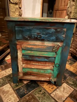 Komoda a dve skrinky - 3