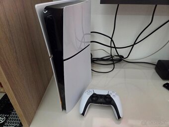 Sony PlayStation 5 Digital (Slim) - 3