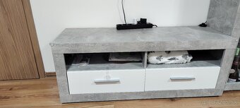 Vitrína + stolík pod TV - 3
