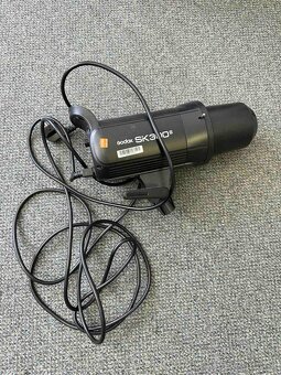 Štúdiový blesk GODOX SK 300II - 3