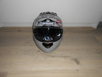 Predam krasnu novu moto prilbu znacky SHARK EVO GT SEAN - 3