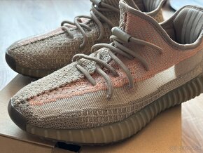 Yeezy Boost 350 V2 Sand Taupe 43 1/3 - Originál - 3