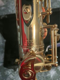 Alt saxofón Yamaha YAS-62 - 3