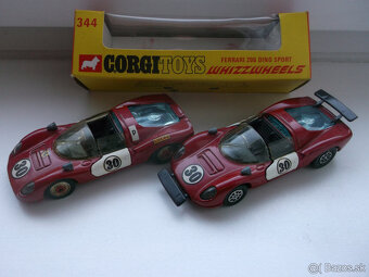 3xJAGUAR E a 2xFERRARI DINO od CORGI TOYS v 1:43 - 3
