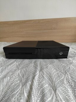 Predám Xbox One + Kinect + krabica + originálny ovládač - 3