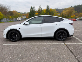 Tesla Model Y Long Range - Dual Motor - R20 - 3