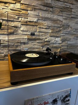 Tesla gramofon po kompletnej renovácii - 3