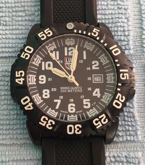LUMINOX NAVY SEAL CARBON CASE - 3