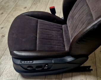 Sedačky LAURIN & KLEMENT OCTAVIA III - 3