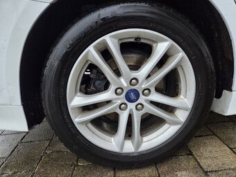 Zimne pneu Ford s diskami a tpms senzormi - 3