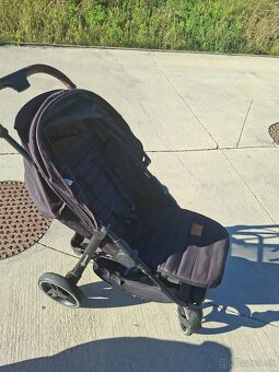 Čierny športový kočár Kinderkraft - 3