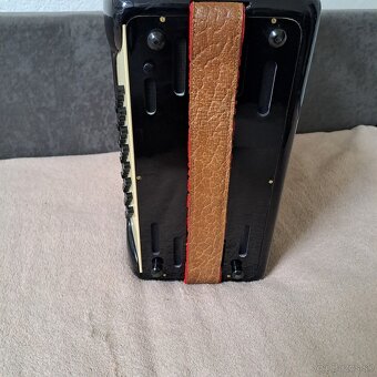 Harmonika Delicia Lignatone Rigoletto 32 basová - 3