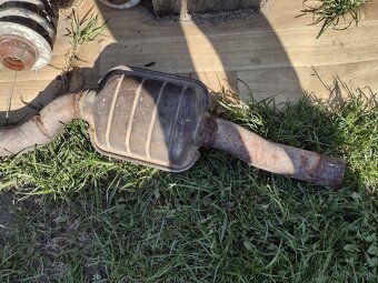 katalyzátor BMW - 3