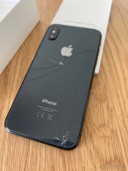 iPhone XS 64 GB čierny - 3