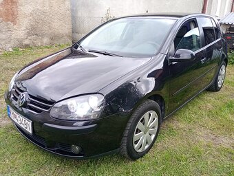 Predám Wolkswagen Golf 5 TDI Comfortline - 3