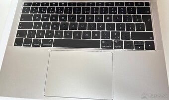 Apple MacBook Air 13" 2019 - 3