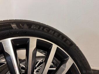 original alu letní škoda Karoq r18 Trinity - 3