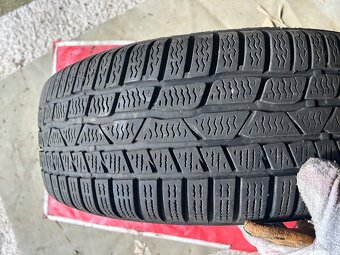 215/60 R16 Zimne pneumatiky - 3