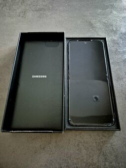 Predám samsung galaxy z flip 5 - 3