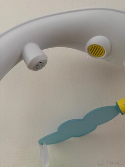 Kolotoč nad postieľku - 3