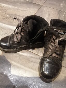 Čierne lesklé topánky 30 - 3