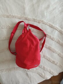 Červená kabelka - 3