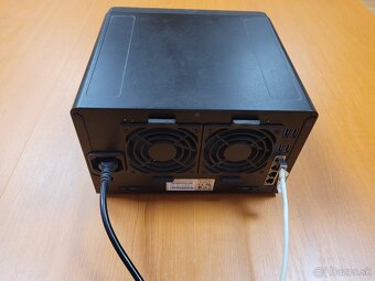 NAS Synology DS1515+ (5x1TB HDD, 6GB RAM) - 3