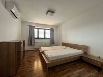 Na prenájom veľký 2-i byt v centre Piešťan s parkovaním - 3