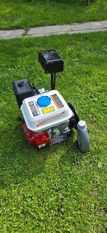 Mf 70 motor. 4 takt. Jicin - 3