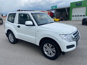 Mitsubishi Pajero - 3
