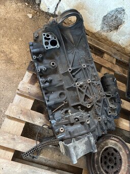 Diely Motora Mercedes W210 e290 om602 - 3
