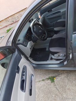 Predám Hyundai ACCENT 1.4 benzín 2008 - 3