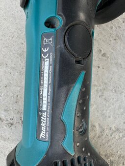 Predám aku brúsku Makita DGA 452 - 3