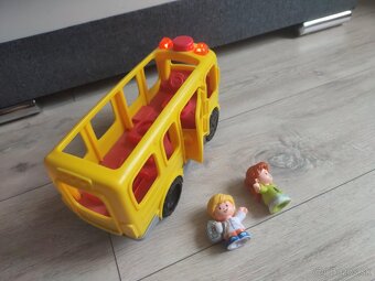 Fisher Price Little People Školský autobus, dve postavičky - 3