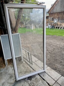 Plastové posuvné dvere - 3