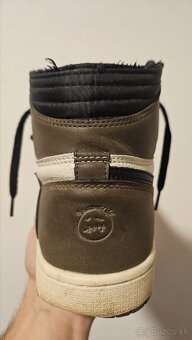 Nike Air Jordan 1 x Travis Scott (FAKE) - 3