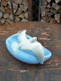 Predám porcelánovú sošku čajka - 3