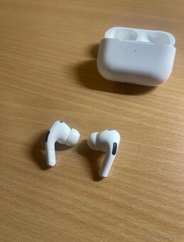 AirPods Pro 2nd generation Magsafe USB-C - 3