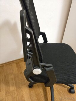 Kancelárska stolička - 3