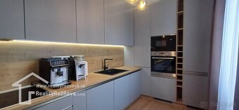 ZNÍŽENÁ CENA 2 izbový exkluzívny tehlový byt po kompletne - 3