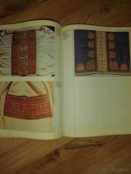 Kniha-Slovenské výšivky. - 3