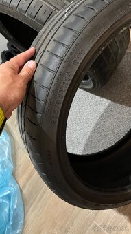 235/35 r19 Tracmax - 3