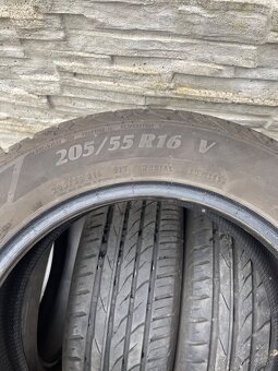 Predám pneu 205/55r16 - 3