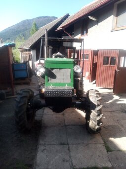 Traktor V3s Avia - 3
